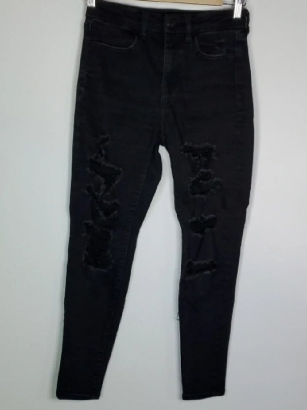 AMERICAN Eagle black next level stretch size 2 curvy high rise jeggings